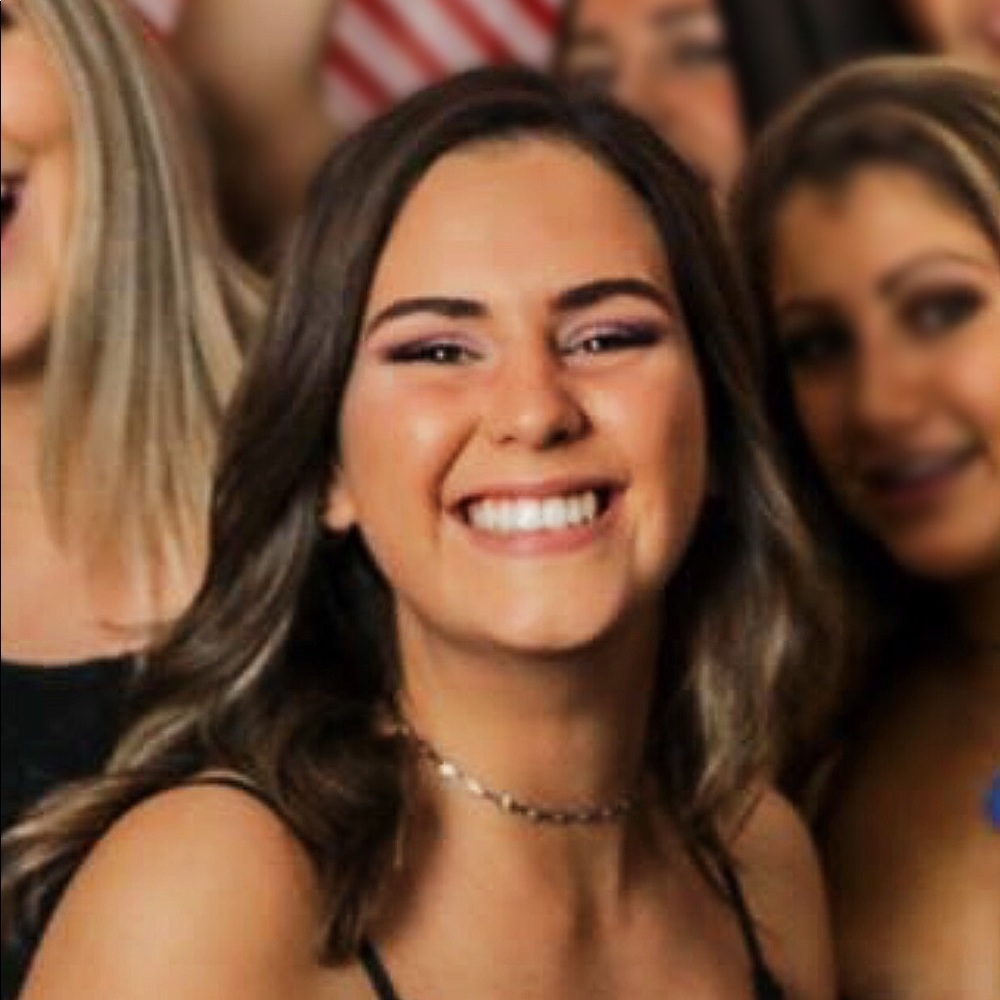 Meet your Posher, Emeline